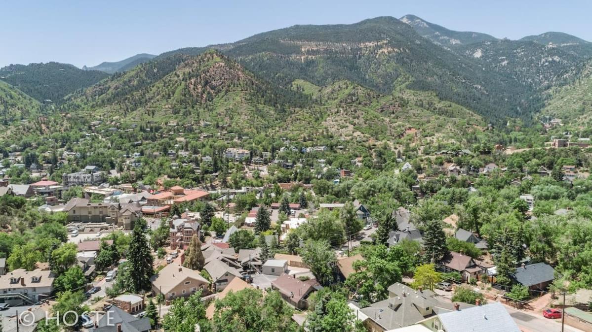 *H* New! Manitou Springs Downtown Retreat * Villa Екстериор снимка