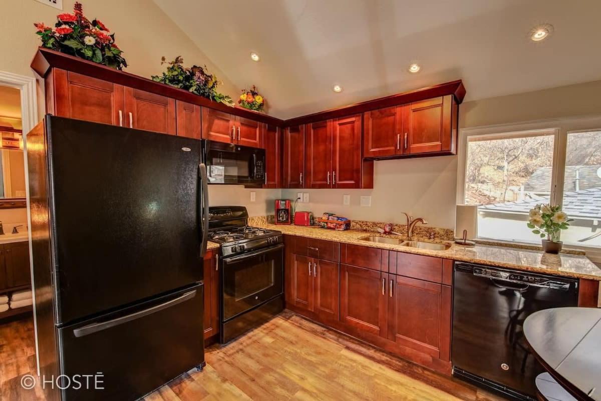 *H* New! Manitou Springs Downtown Retreat * Villa Екстериор снимка