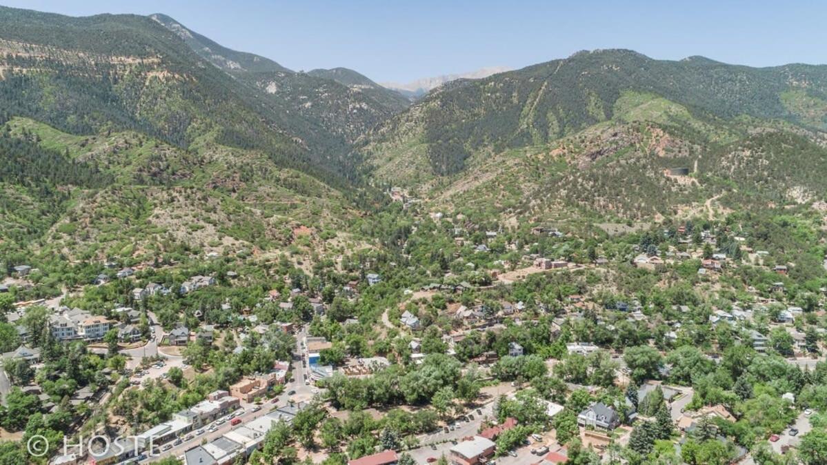 *H* New! Manitou Springs Downtown Retreat * Villa Екстериор снимка