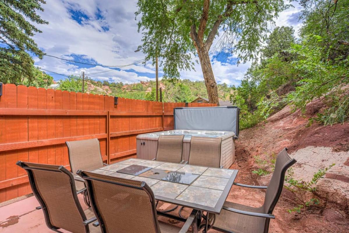 *H* New! Manitou Springs Downtown Retreat * Villa Екстериор снимка