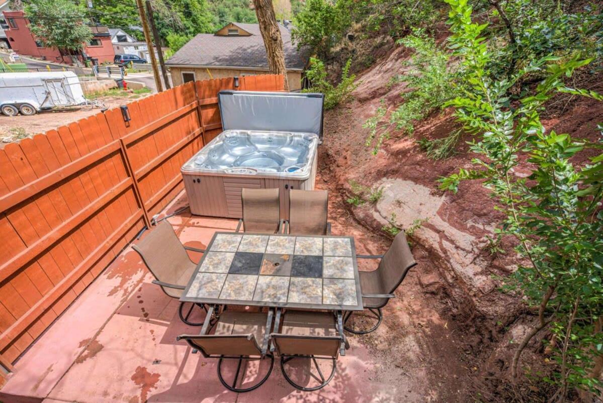 *H* New! Manitou Springs Downtown Retreat * Villa Екстериор снимка